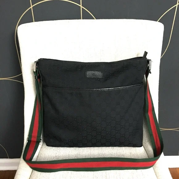 Authentic Gucci unisex messenger bag black monogram canvas - Picture 3 of 16